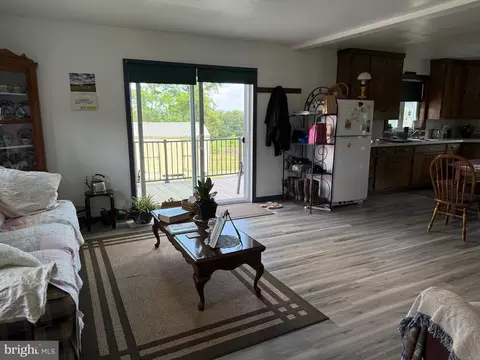 Living - 18 Silver Fern Pl, Points, WV 25437 photo 1 of 2