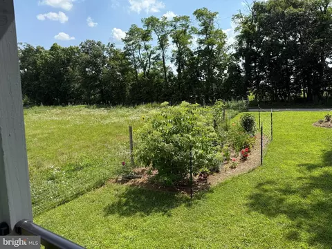 Exterior - 18 Silver Fern Pl, Points, WV 25437 photo 9 of 17