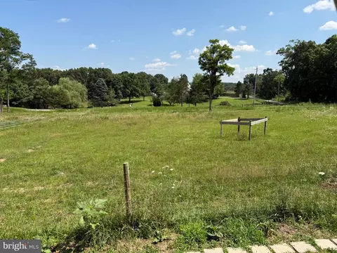Exterior - 18 Silver Fern Pl, Points, WV 25437 photo 5 of 17
