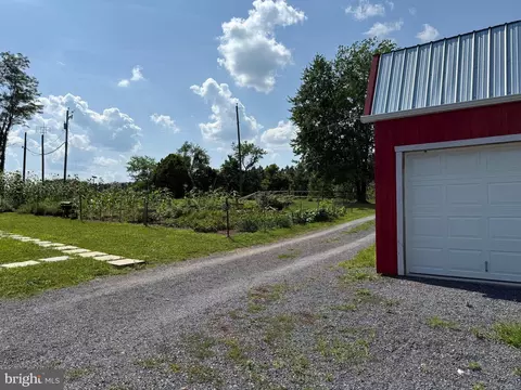 Exterior - 18 Silver Fern Pl, Points, WV 25437 photo 16 of 17