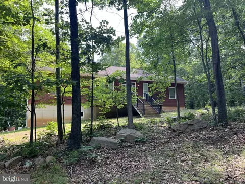 591 Rons Dr, Augusta, WV 26704