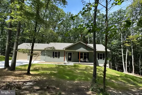 151 Ashley Ct, Shanks, WV 26761