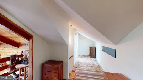 Entry Way - 313 Wright Rdg, Rio, WV 26755 photo 14 of 15