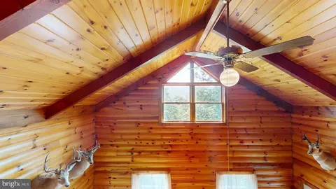 Entry Way - 313 Wright Rdg, Rio, WV 26755 photo 6 of 15