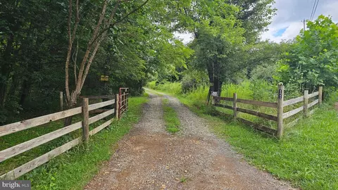 11 Wisteria Ridge Rd, Capon Bridge, WV 26711