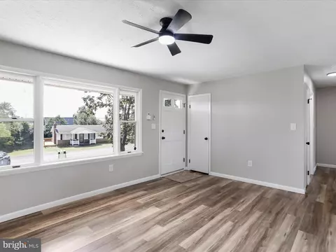 Living - 31 E Ridge Loop Rd, Romney, WV 26757 photo 3 of 3