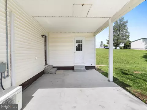 Exterior - 31 E Ridge Loop Rd, Romney, WV 26757 photo 4 of 6