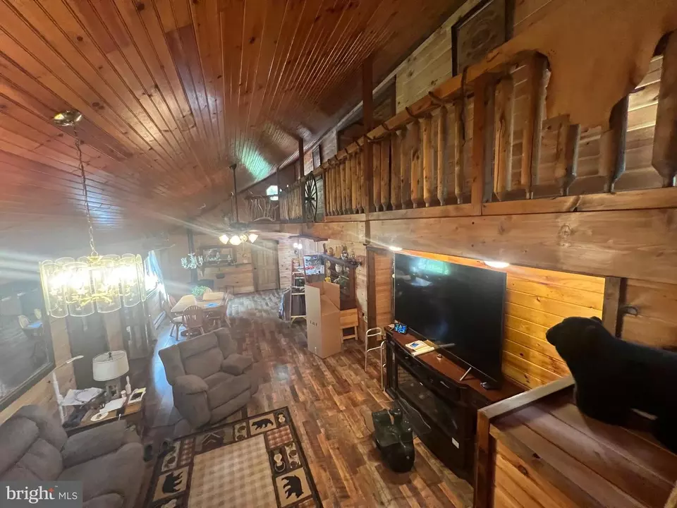 Entry Way - Undisclosed, Levels, WV 25431 photo 2 of 2