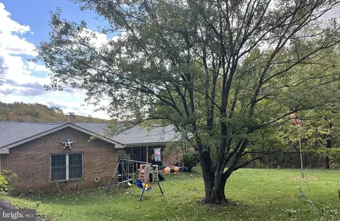 6395 Springfield Pike, Points, WV 25437