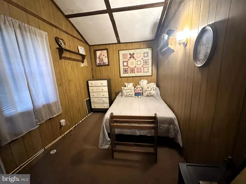 Bedroom - 44 Gobbler Dr, Springfield, WV 26763 photo 1 of 4