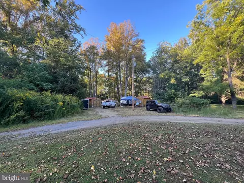 Honey Lane, Augusta, WV 26704