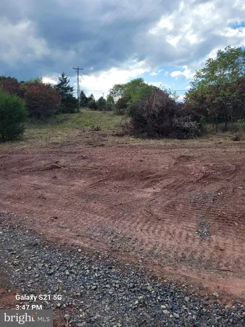 7 00 Ac Rowzee Rd, Levels, WV 25431
