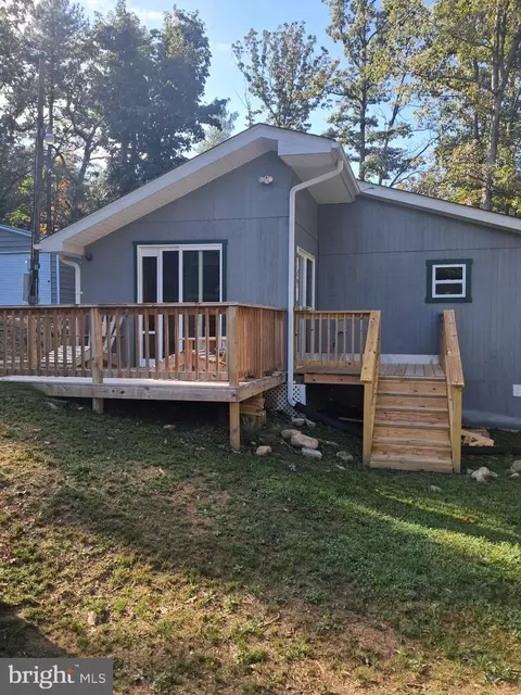 14 Johns Rd, Augusta, WV 26704 photo 3