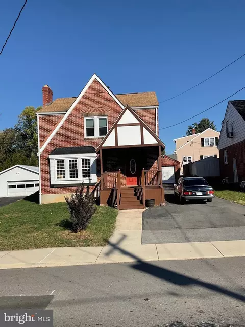 411 W Main St, Romney, WV 26757