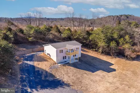 369 Paso Fino Dr, Augusta, WV 26704