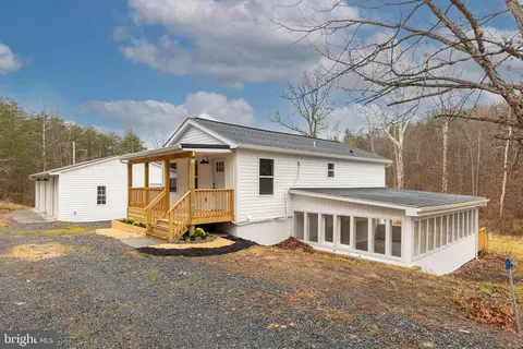 221 Heavenly Ln, Capon Bridge, WV 26711