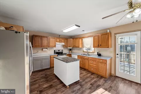 11 Hiram Ln, Bloomery, WV 26817 photo 3