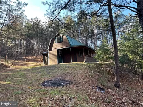 4475 Graces Cabin Rd, Springfield, WV 26763 photo 4