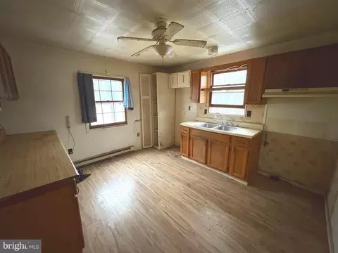 239 Bird Ridge Rd, Springfield, WV 26763 photo 5
