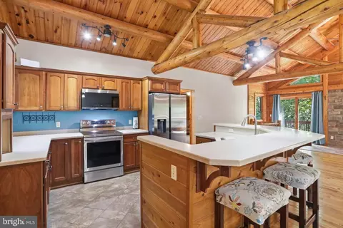 Kitchen - 1400 Core Rd, Romney, WV 26757 photo 4 of 8