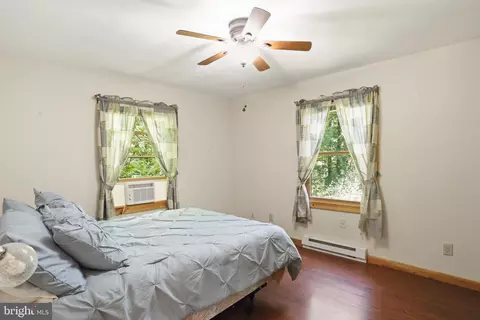 Bedroom - 1400 Core Rd, Romney, WV 26757 photo 4 of 5