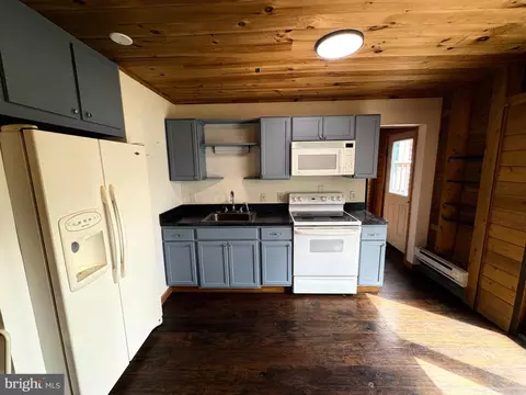 Kitchen - 1400 Core Rd, Romney, WV 26757 photo 7 of 8