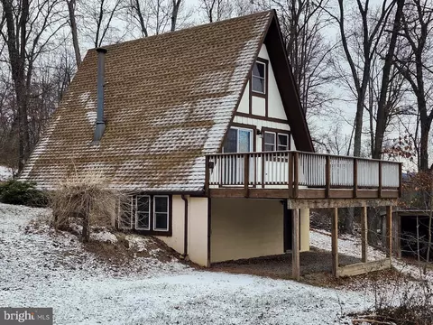 886 Mountain Heritage Estates Rd, Augusta, WV 26704