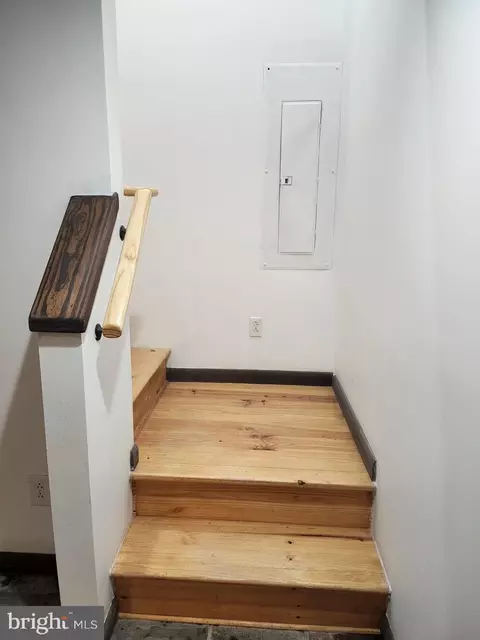 Entry Way - 886 Mountain Heritage Estates Rd, Augusta, WV 26704 photo 9 of 10