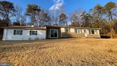 51 Hickory Hill Rd, Purgitsville, WV 26852
