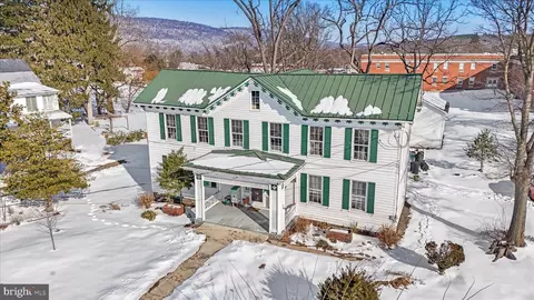 287 E Main St, Romney, WV 26757 photo 3