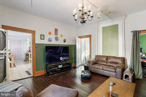 287 E Main St, Romney, WV 26757 photo 9