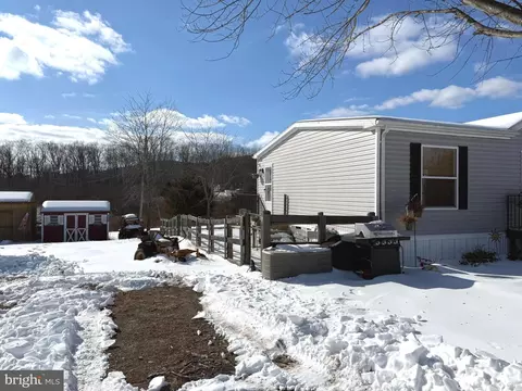29 Cooper Mountain Vw, Augusta, WV 26704 photo 2