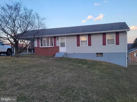 51 York Dr, Romney, WV 26757