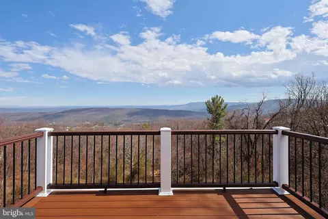 114 Nathaniel Dr, Romney, WV 26757