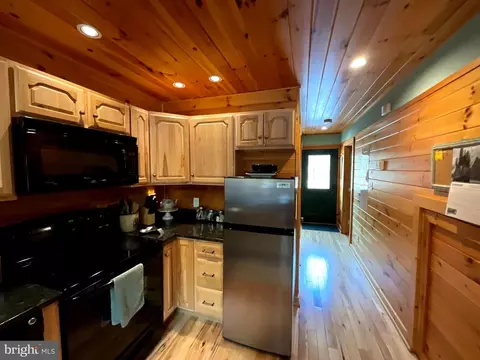 Kitchen - 4839 Graces Cabin Rd, Springfield, WV 26763 photo 2 of 3