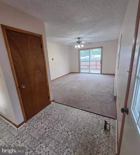 Entry Way - 451 Harmison Ln, Romney, WV 26757 photo 3 of 5