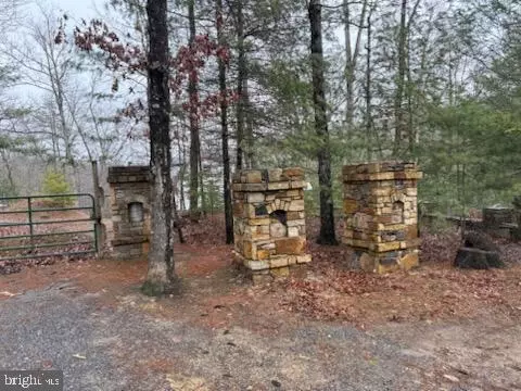 183 Wilson Rd, Capon Bridge, WV 26711