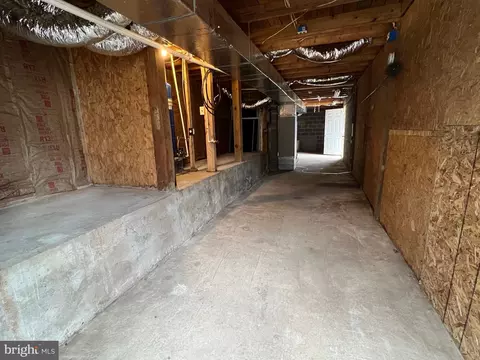 Entry Way - 2932 Kerns School Rd, Springfield, WV 26763 photo 7 of 7