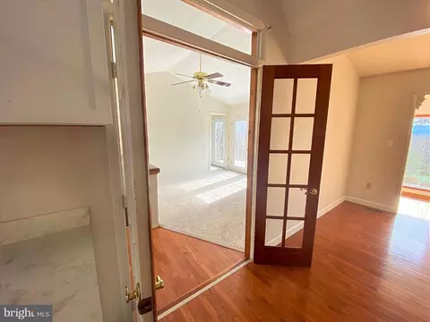 Entry Way - 2932 Kerns School Rd, Springfield, WV 26763 photo 3 of 7