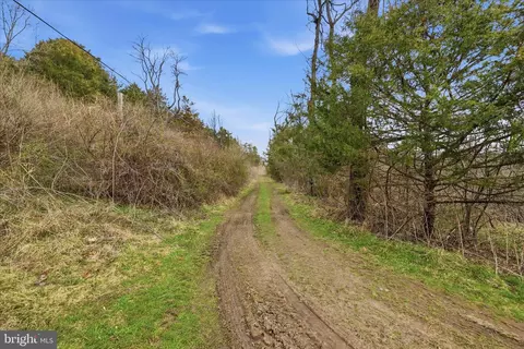 Entry Way - Aa Rogers, Augusta, WV 26704 photo 2 of 14