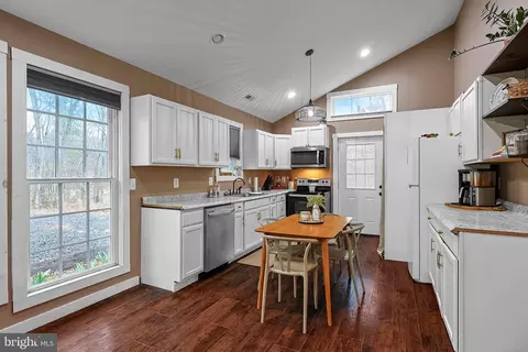 Kitchen - 2641 Hickory Corner Rd, Augusta, WV 26704 photo 2 of 5