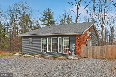 Exterior - 2641 Hickory Corner Rd, Augusta, WV 26704 photo 2 of 3