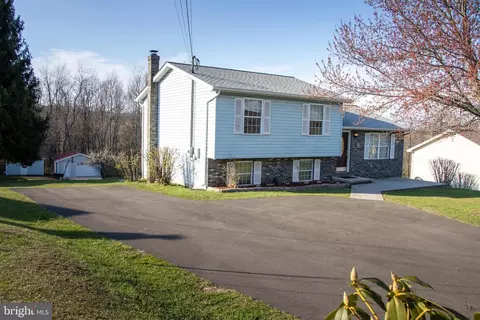 Exterior - 387 W Ridge Loop Rd, Romney, WV 26757 photo 2 of 10