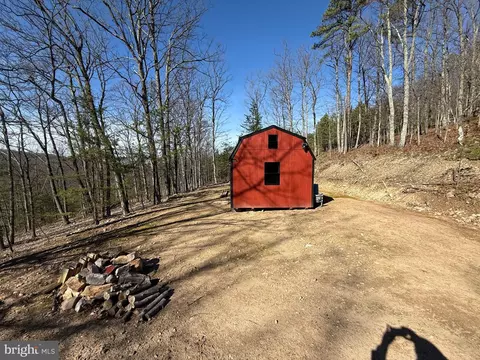 Advent Drive, Augusta, WV 26704