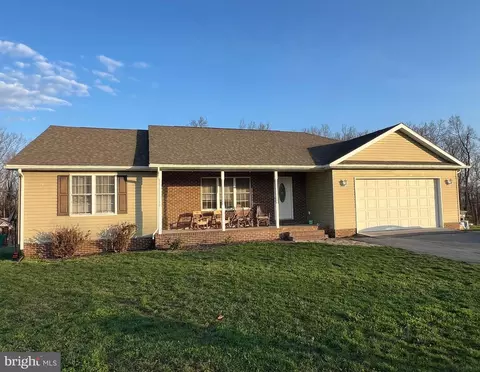 1127 Timber Ridge Rd, Capon Bridge, WV 26711