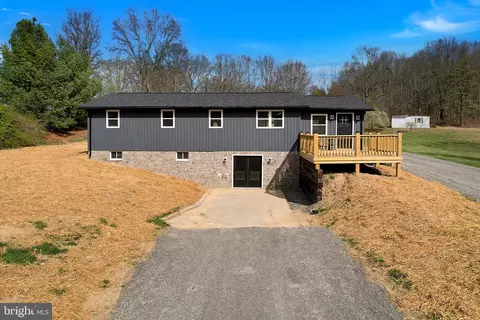 502 Sol Shanholtz Rd, Augusta, WV 26704