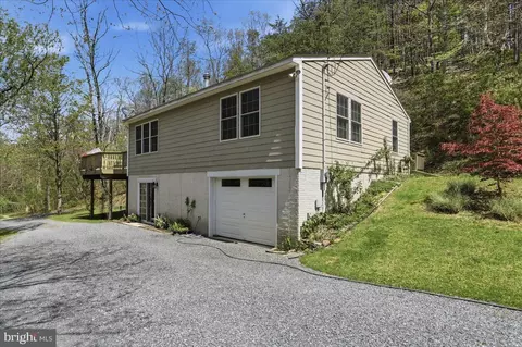 3837 Graces Cabin Rd, Springfield, WV 26763