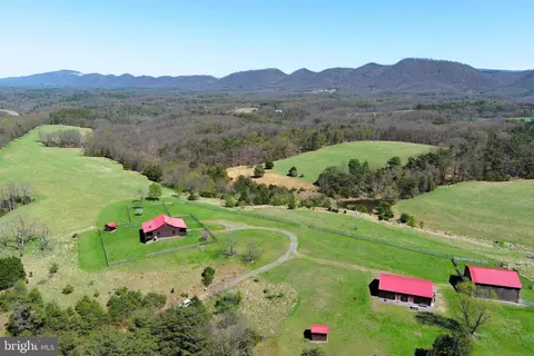 453 Wheaton Dr, Purgitsville, WV 26852