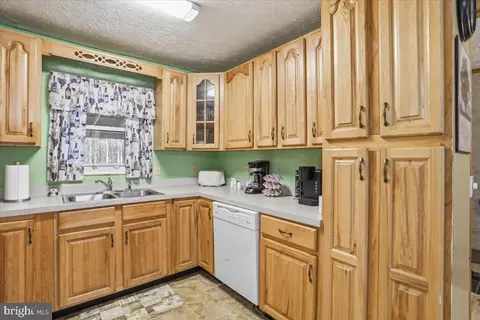 Kitchen - 25 Fox Craft Ct, Green Spring, WV 26722 photo 1 of 4