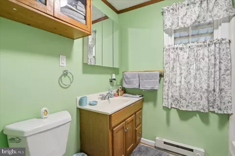 Bath - 25 Fox Craft Ct, Green Spring, WV 26722 photo 2 of 3